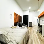 1min Walk To Market Square, Beautiful Views! Stylish 1br Kitchen Διαμέρισμα Βρότσλαβ