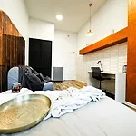 1min Walk To Market Square, Beautiful Views! Stylish 1br Kitchen Διαμέρισμα