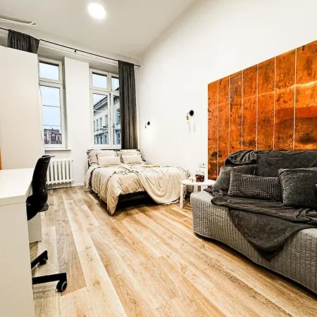 Apartment 1min Walk To Market Square, Beautiful Views! Stylish 1br Kitchen