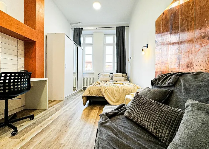 1min Walk To Market Square, Beautiful Views! Stylish 1br Kitchen شقة فروتسواف