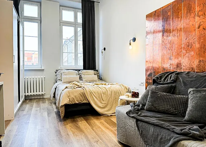 1min Walk To Market Square, Beautiful Views! Stylish 1br Kitchen * فروتسواف